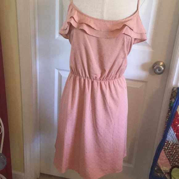 LC Lauren Conrad Dresses & Skirts - ♦️Lauren Conrad dusty peach dot dress